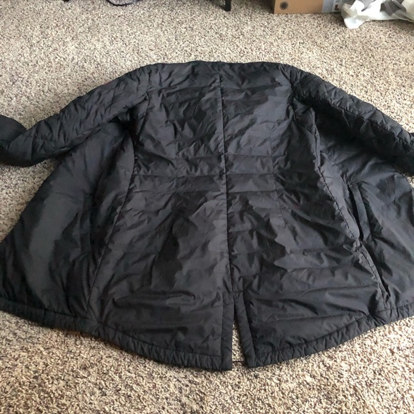 Canada Goose Winter Parka Size Small - Picture 4 of 8